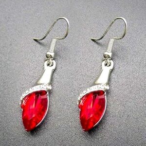 RUBY Red Stone in Silver w/ Rhinestone PIERCED Drop EARRINGS Like New! 🍒❤️